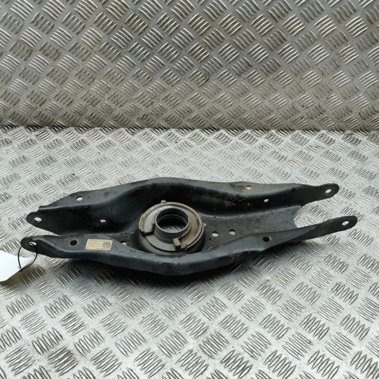Aizmugurējā svira (dakša) A2433522700