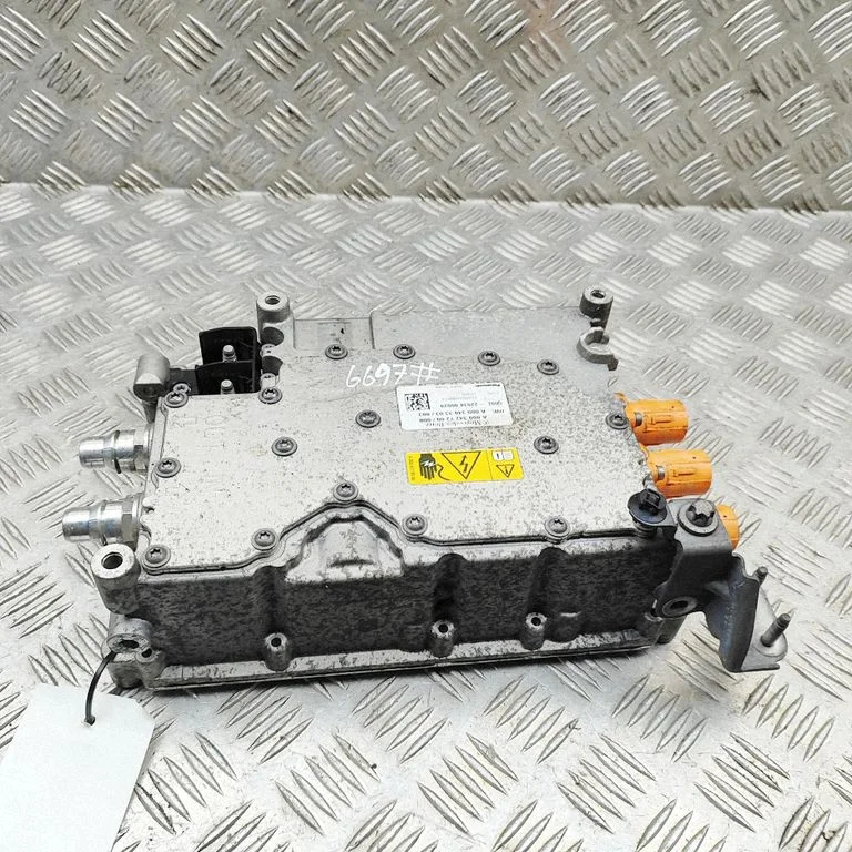 Invertors (sprieguma pārveidotājs) A0003403303