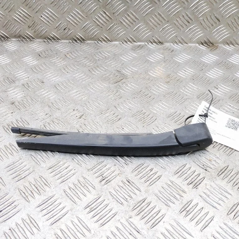 Aizmugurējā stikla tīrītājs 1422034900