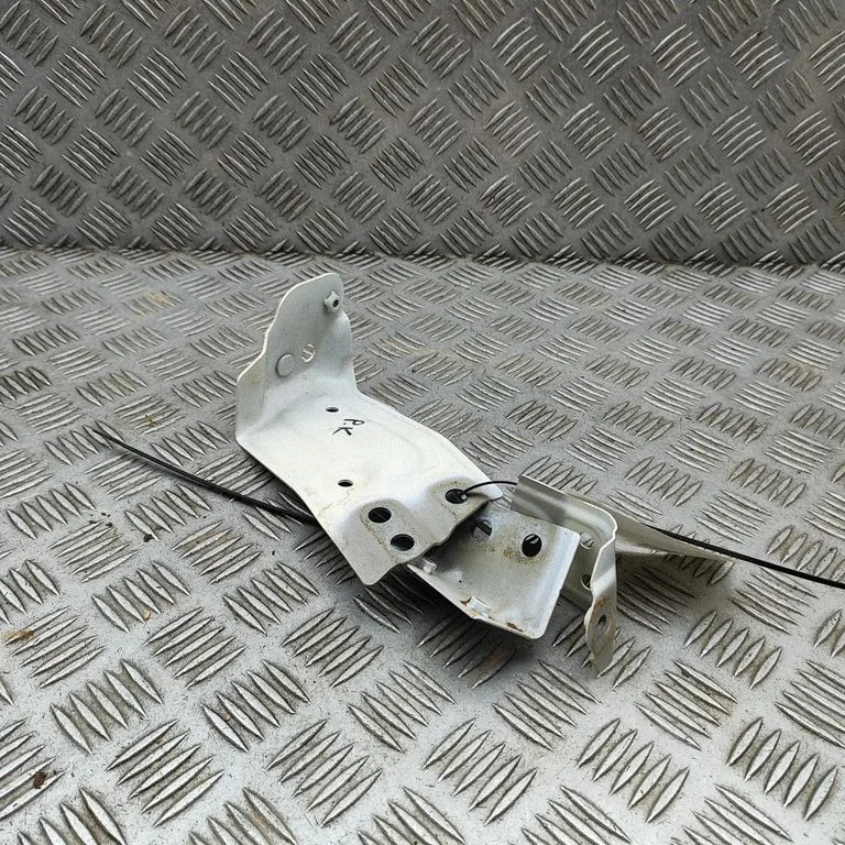 Fender mounting bracket EM2E540114177Q1 – BYD Dolphin (2021-)