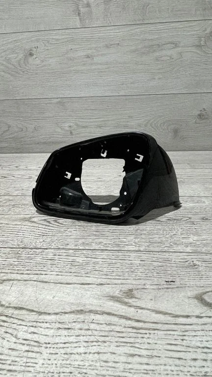 Spoguļa detaļas – BMW 1. sērija F20 F21 (2011-2019)