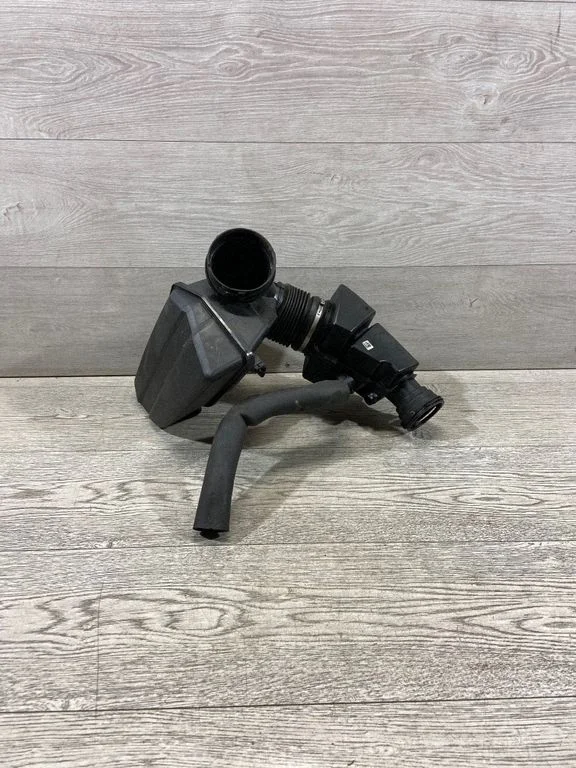Sisselaske resonaator – BMW 3-seeria G20 G21 (2019-)