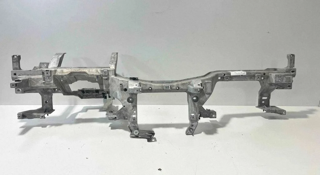 Armatuurlaua ristraam – BMW 7-seeria G11 G12 (2015-2022)