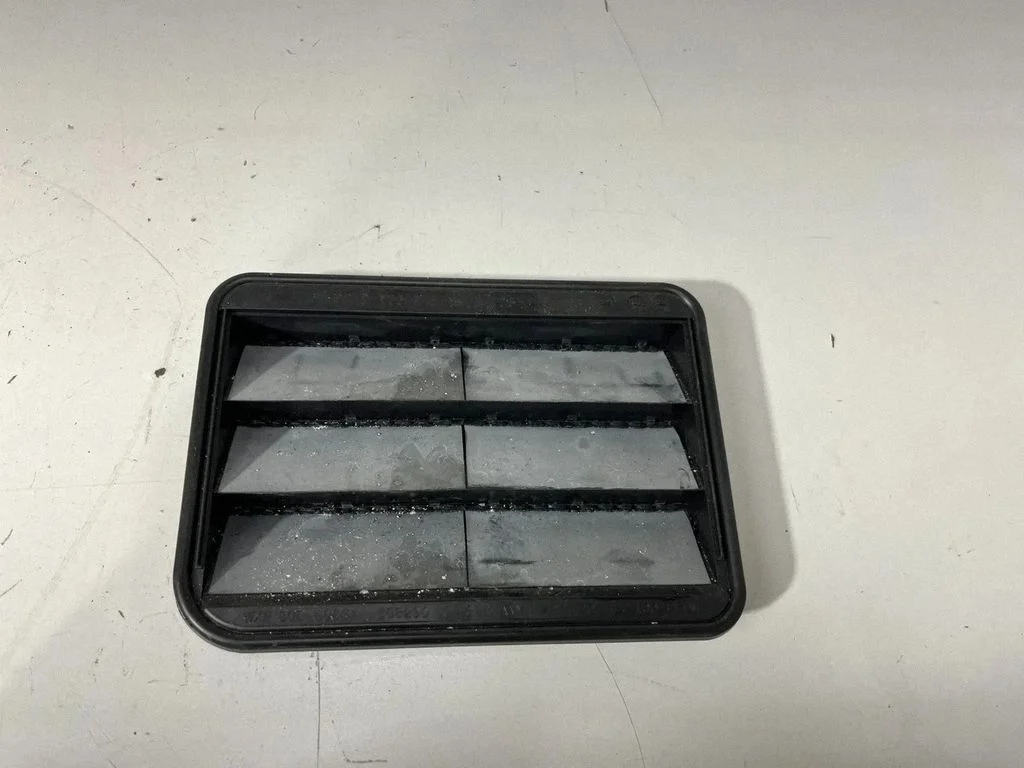 Ventilatsioonirest 9176945