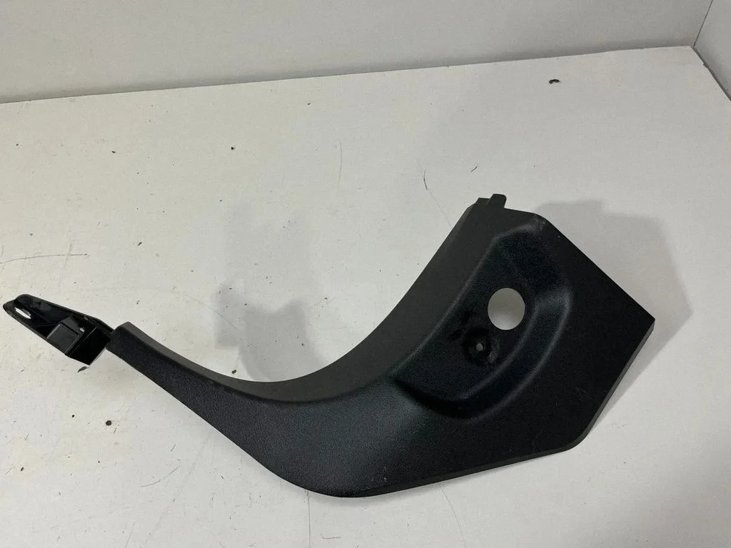 (A) pillar trim – BMW X6 G06 (2019-)