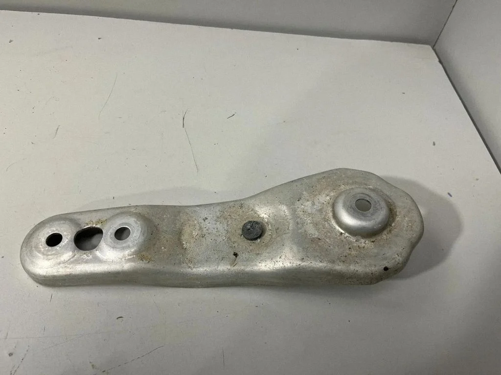 Other front suspension part – BMW X6 G06 (2019-)