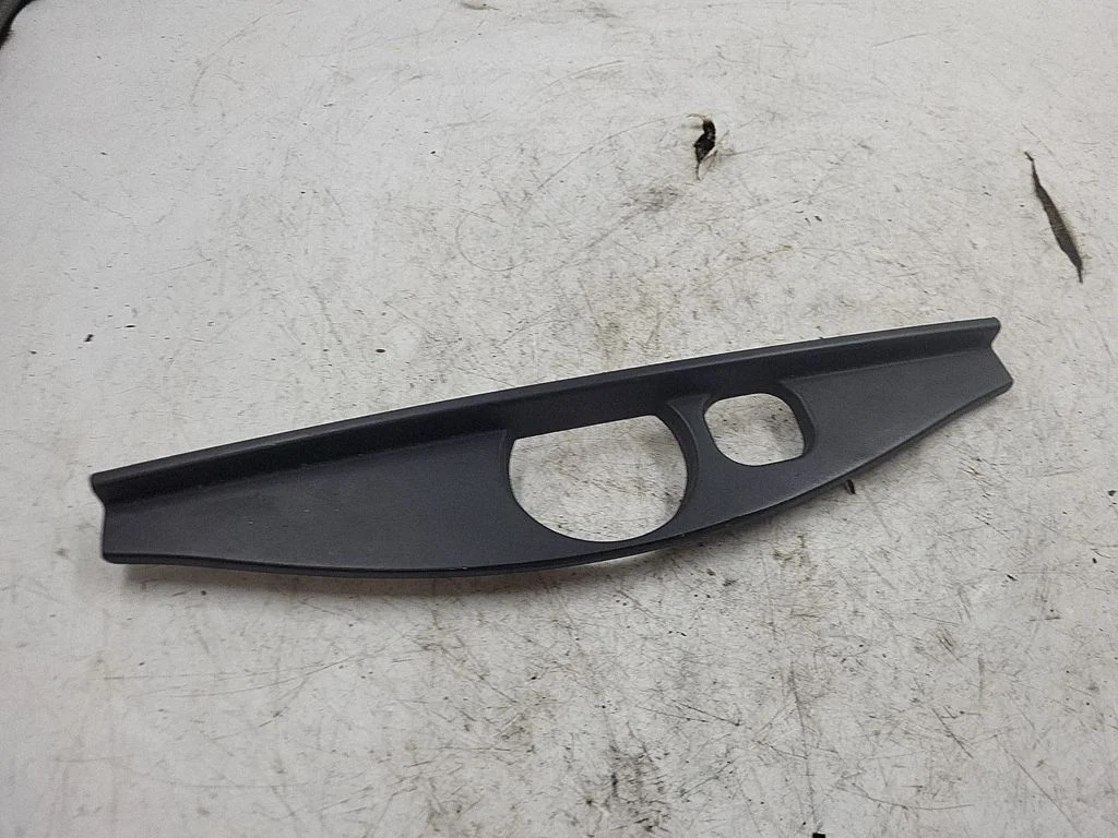 Other trunk/boot trim element 8233370