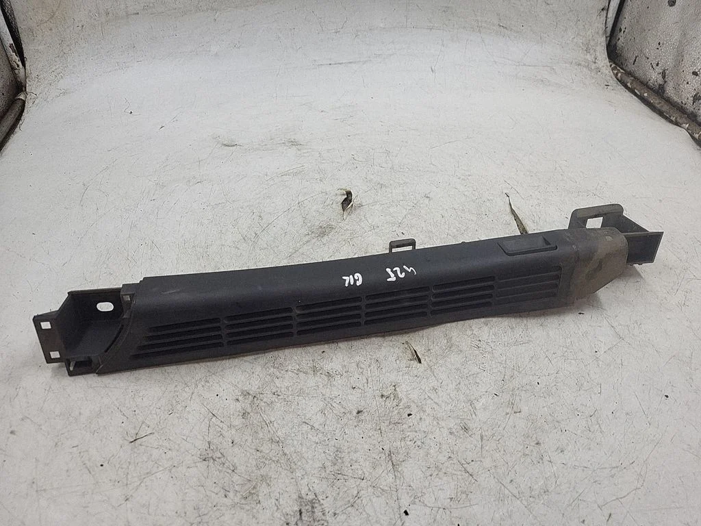 Other trunk/boot trim element 8208371