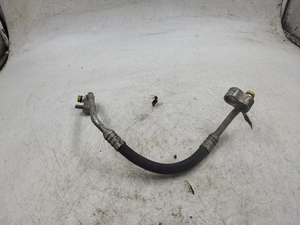 Air conditioning (A/C) pipe/hose