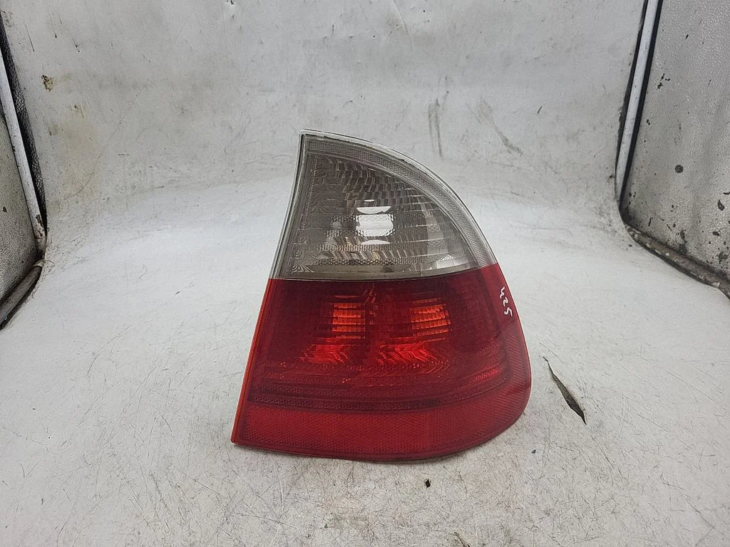 Rear/tail lights 6900474