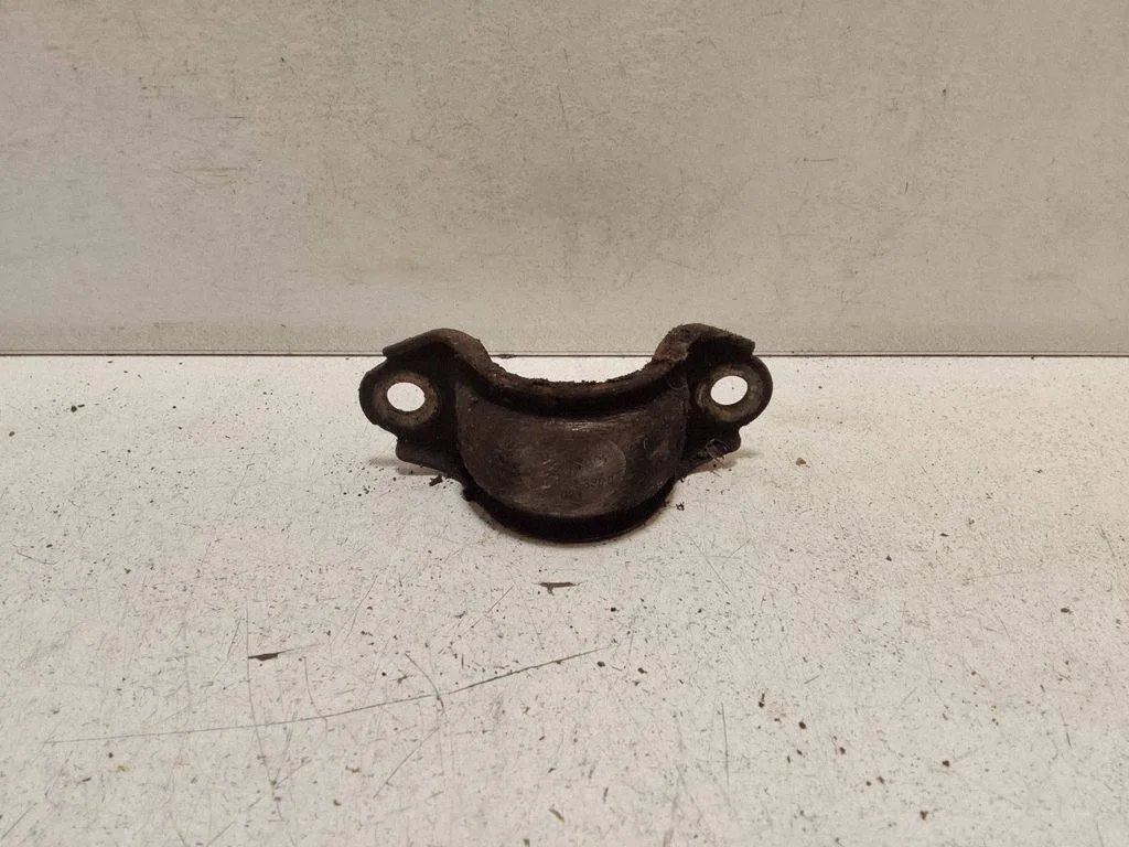 Sway bar bush bracket, front – Audi A4 S4 B6 8E 8H (2001-2005)
