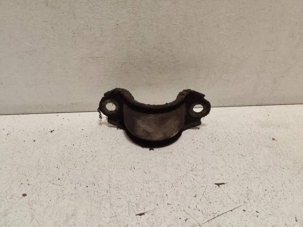 Sway bar bush bracket, front – Audi A4 S4 B6 8E 8H (2001-2005)