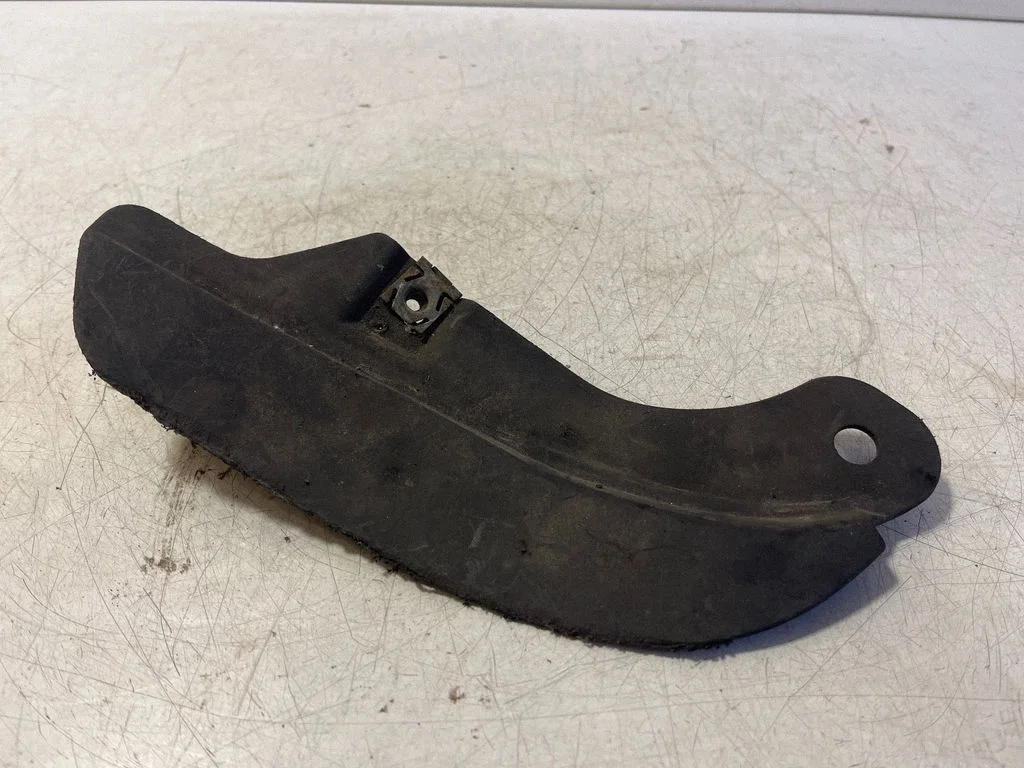 Front mudguard 8E0853888A