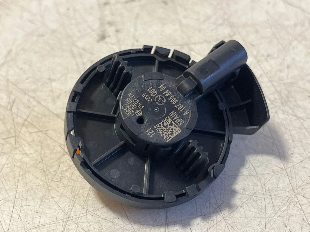 Drošības spilvenu trieciena sensors A1679058404