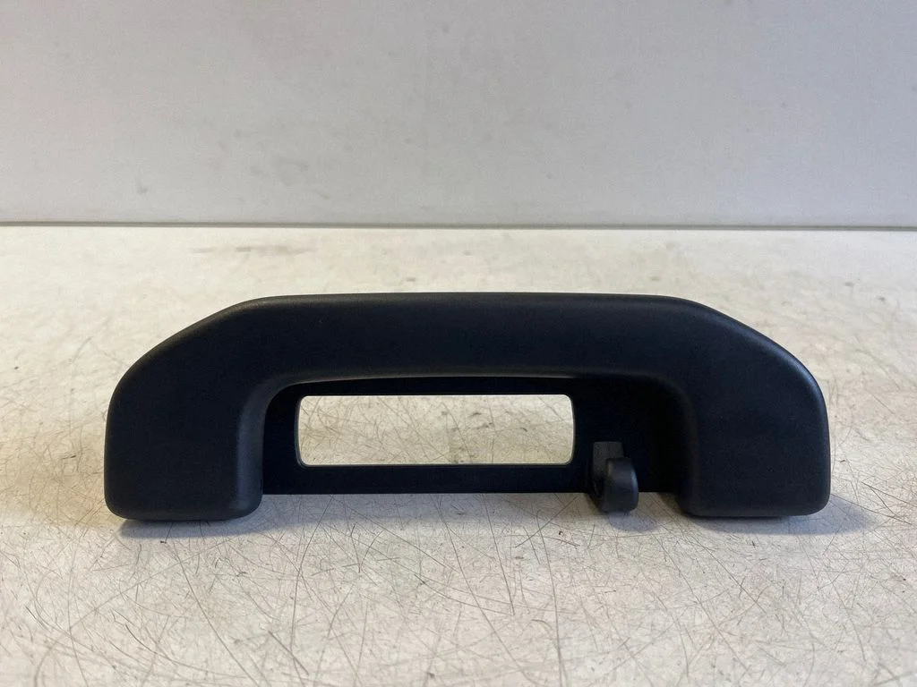 Tagumine lae käepide – Mercedes-Benz E-klass W214 (2024-)