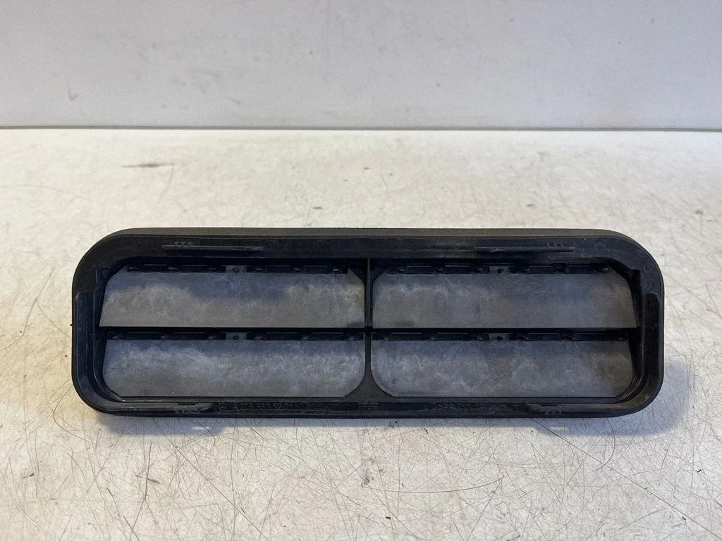 Quarter panel pressure vent – Mercedes-Benz E-Class W214 (2024-)