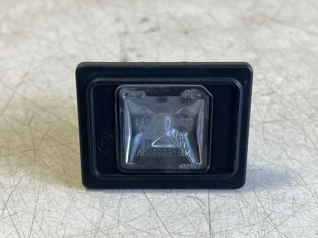 Numura zīmes apgaismojums A0999061504