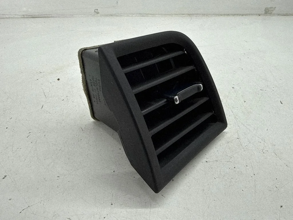 Dashboard side air vent grill/cover trim BB5319F594