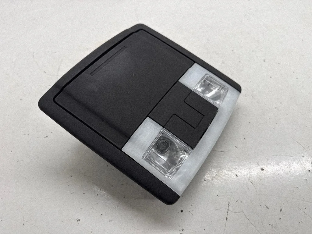 Front seat light AT4378519A58BB