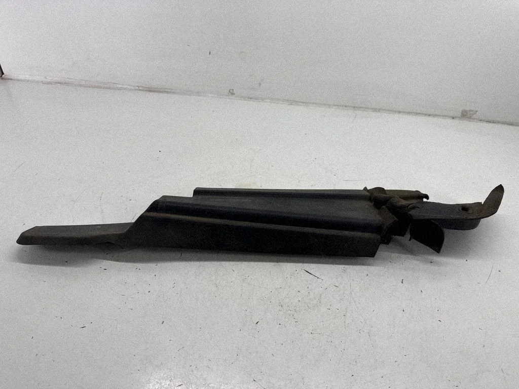 Fender end trim BB53A02078AD