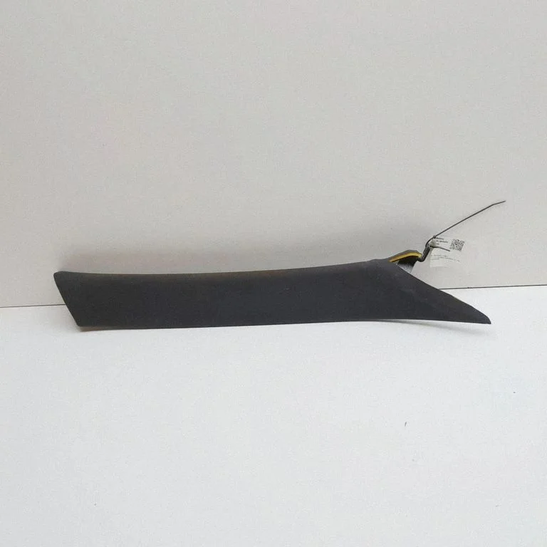 (A) pillar trim 670011405