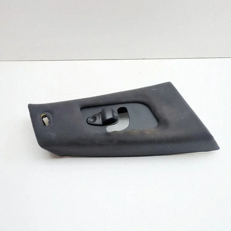 (B) pillar trim (top) 06700113840