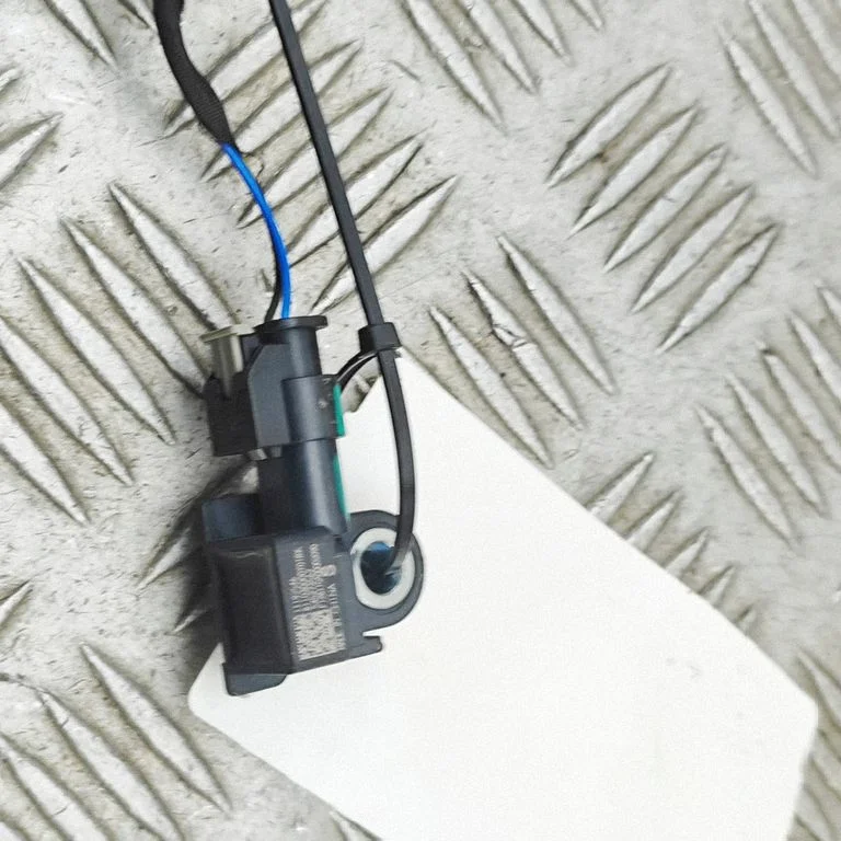 Turvapadja löögiandur 545273562