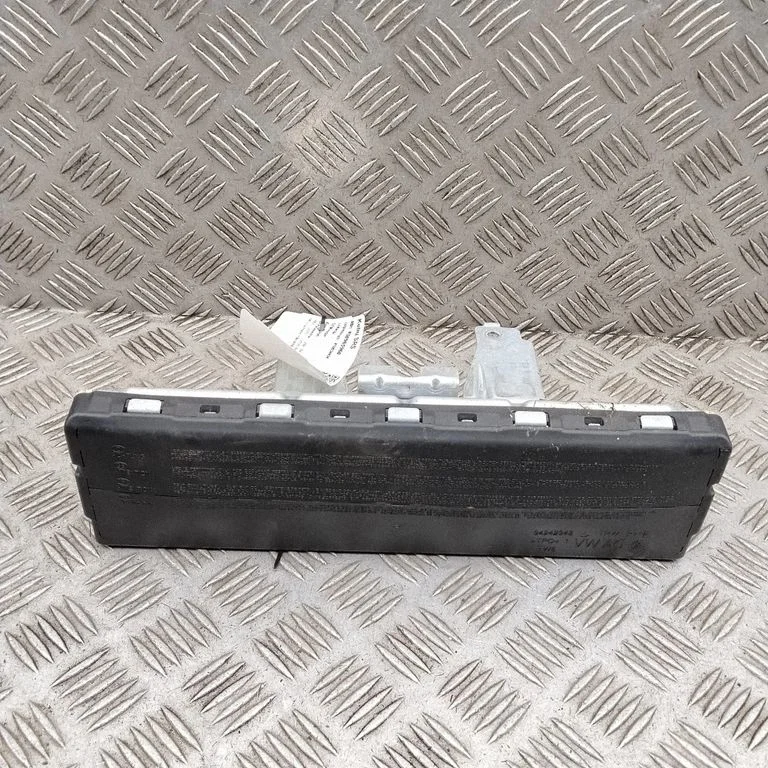 Ceļgalu drošības spilvens 5TC880842E