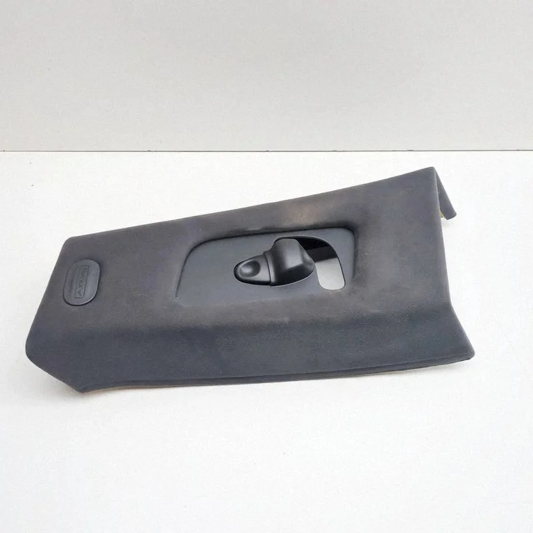 (B) pillar trim (bottom) – Maserati Ghibli (2013-)