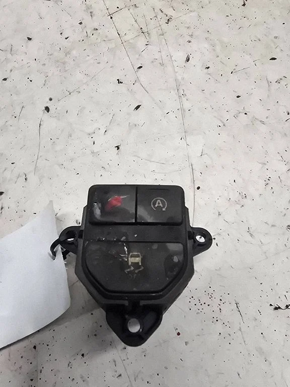 Traction control (ASR) switch – Land Rover Evoque I (2011-2018)