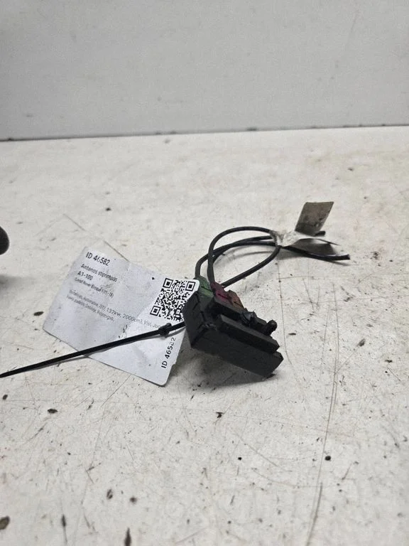 Wzmacniacz antenowy FW9319C098AB