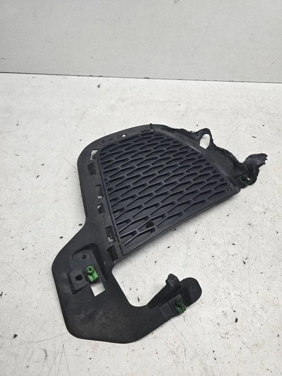 Kratka dolna zderzaka GJ3215A299B