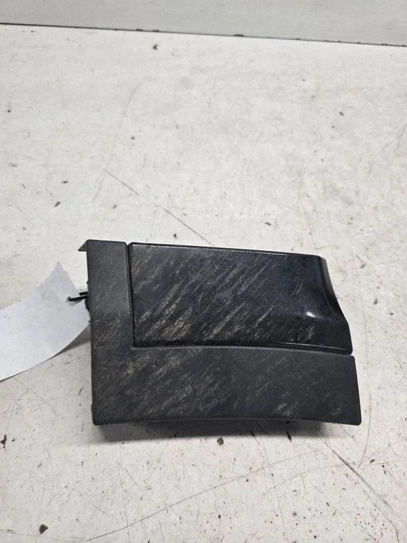Fender trim (molding) BJ3M16164AE