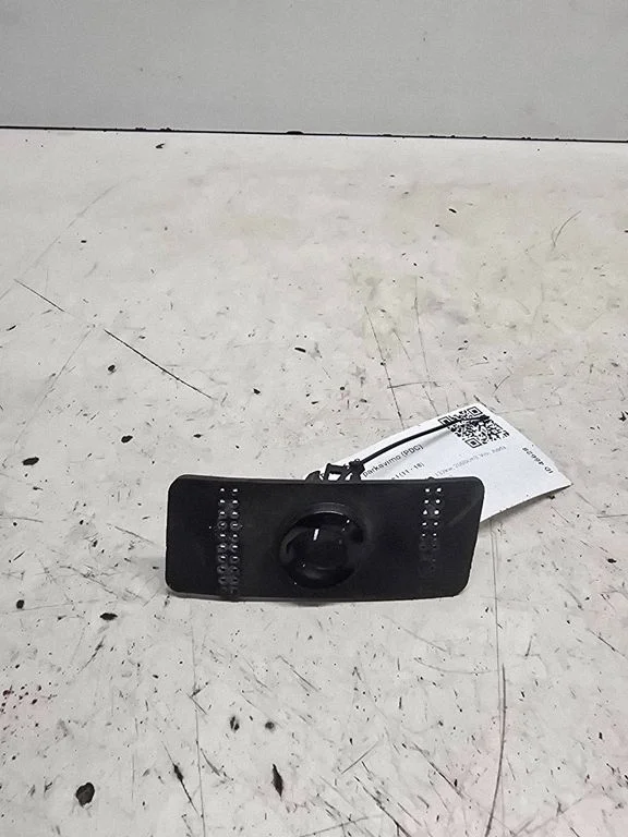 Front parking sensor holder (PDC) – Land Rover Evoque I (2011-2018)