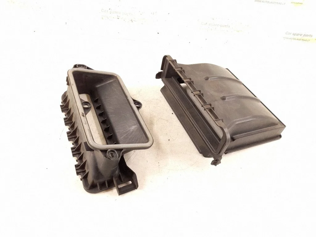 Air filter box