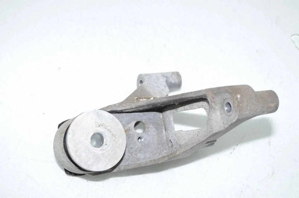 Engine mounting bracket 6859794