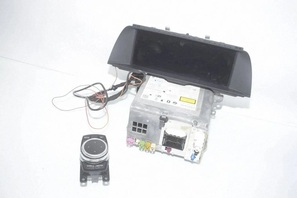 Radio/CD/DVD/GPS head unit 9286699
