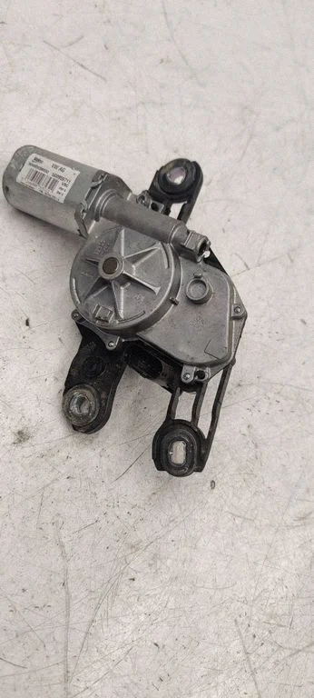 Rear window wiper motor – Volkswagen Golf VII (2013-2019)