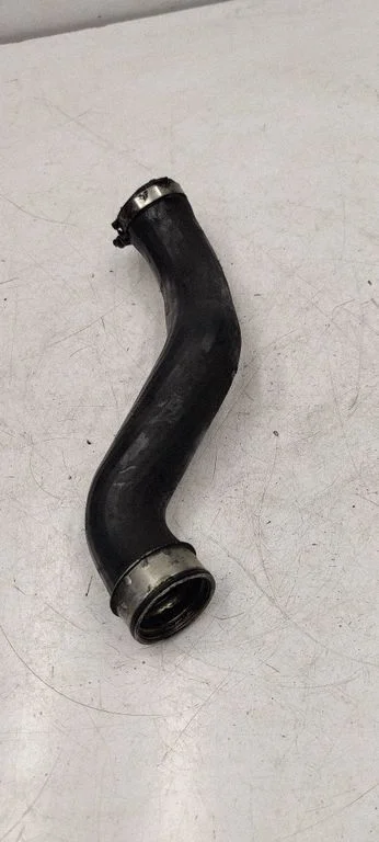 Intercooler hose/pipe