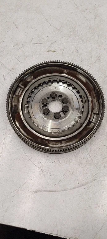 Dual mass flywheel – Volkswagen Golf VII (2013-2019)