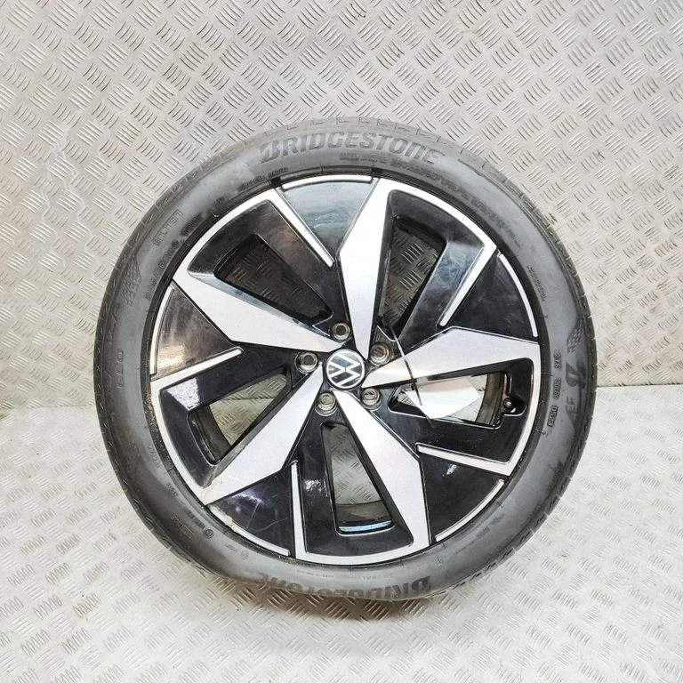 R20 vieglmetāla disks (-i) 11A601025G