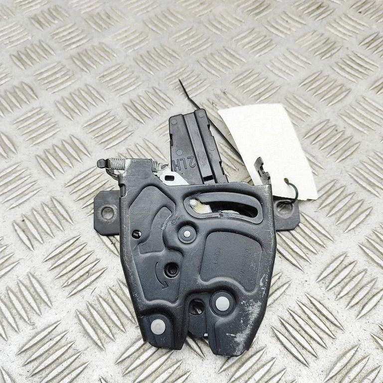 Tailgate/trunk/boot lock/catch/latch 7461674