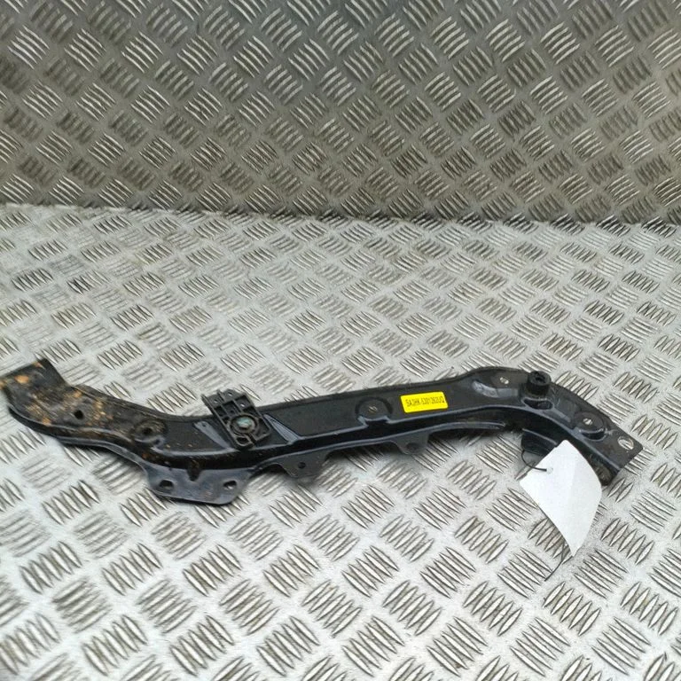 Headlight/headlamp mounting bracket SA3HK5301262UQ