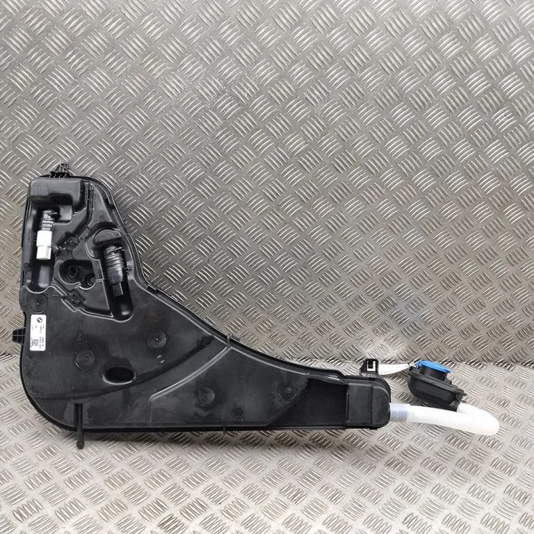 Windshield washer fluid reservoir/tank 7310147