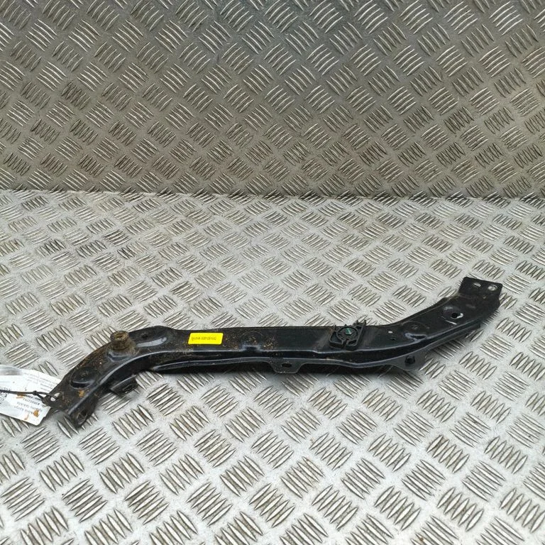 Headlight/headlamp mounting bracket SA3HK5301261UQ