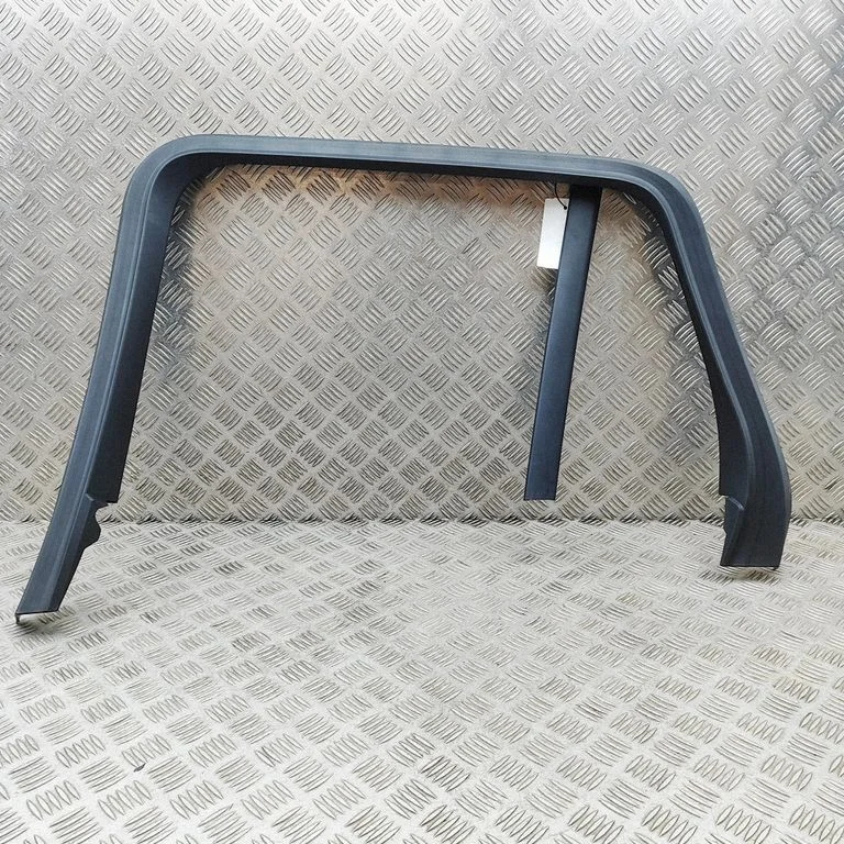 Rear door glass trim molding 7445506