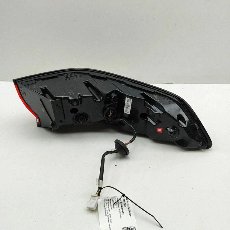 Rear/tail lights SA3HKU4133020