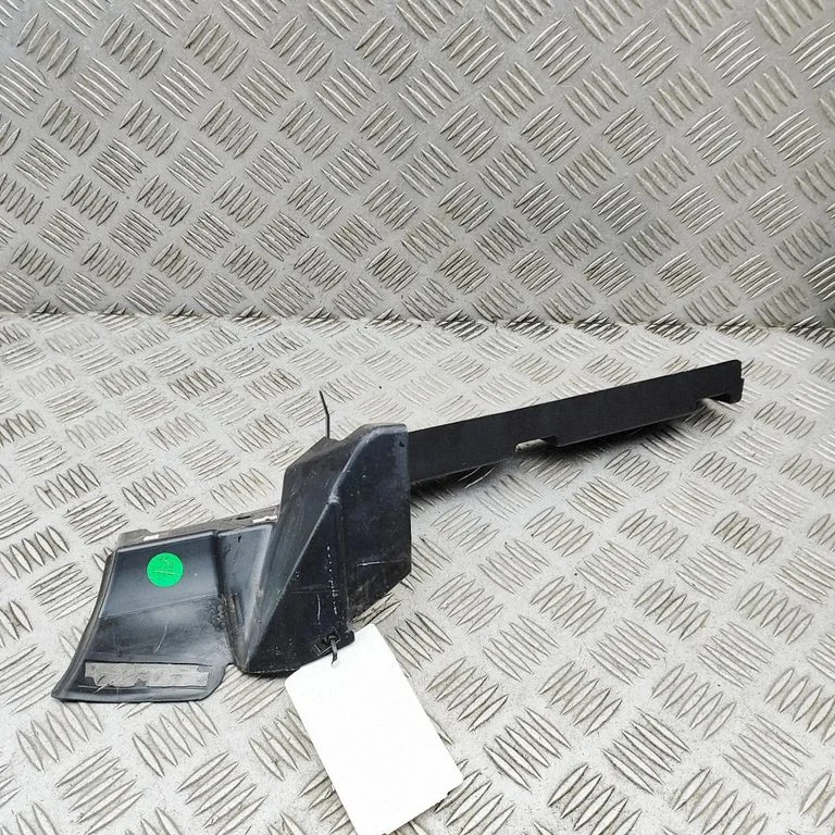 Fender end trim 11387904