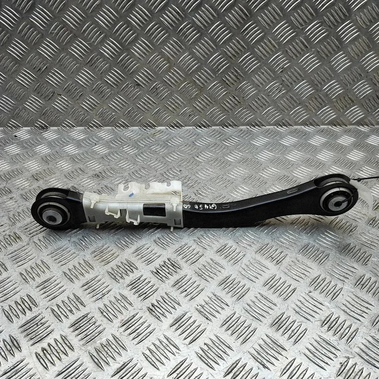 Rear upper control arm/wishbone 6878164