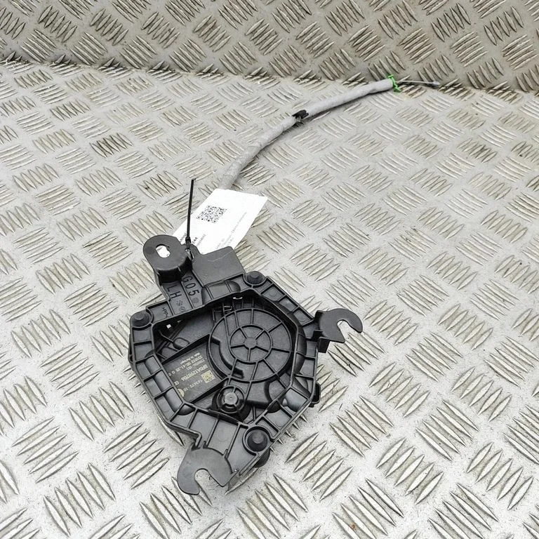 Tailgate/trunk/boot lift motor 5A12987